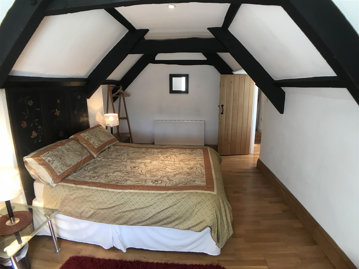 ANOTHER ROOM ASPECT